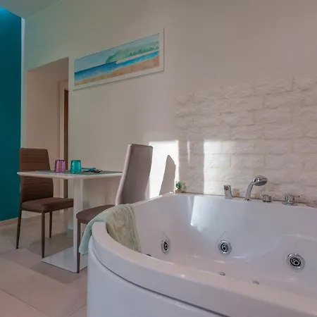 Insula Bed & Breakfast 3*